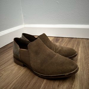 Clarks Women’s Camzin Step Loafer Size 8